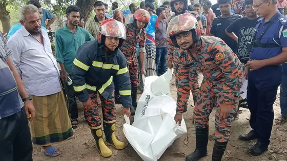 চাঁপাইনবাবগঞ্জে পৃথক দুর্ঘটনায় ৩ জনের মৃত্যু
