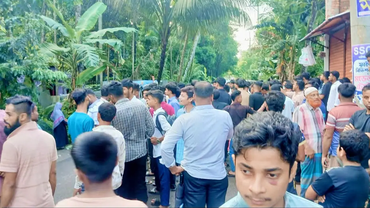 খেলতে গিয়ে মাঠের সামনেই গাড়িচাপায় ঝড়লো নিহাদের প্রাণ