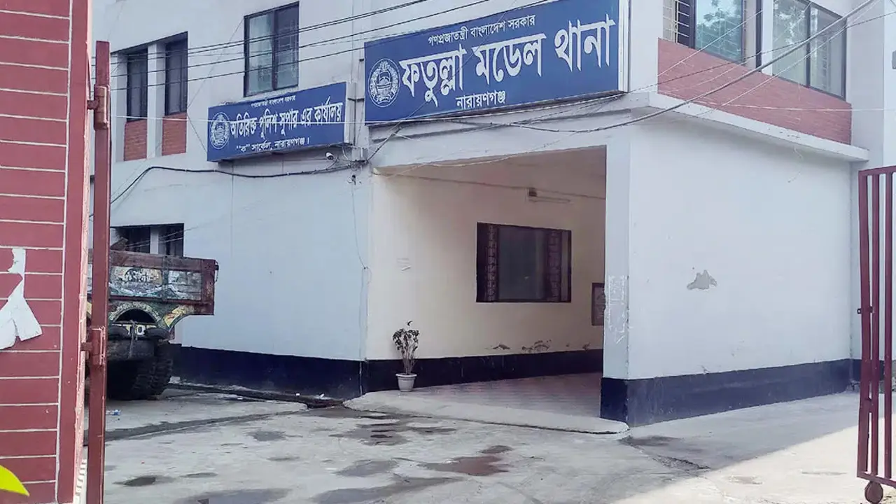 নারায়ণগঞ্জে পরিত্যক্ত গোডাউনে মিলল গলিত মরদেহ