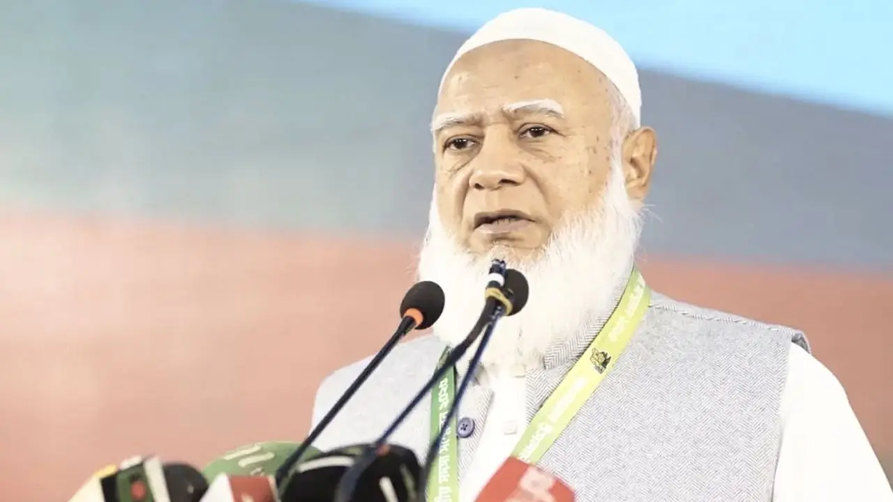 আইনশৃঙ্খলা রক্ষাকারী বাহিনীর নির্লিপ্ত ভূমিকা জনগণকে শঙ্কিত করে তুলেছে