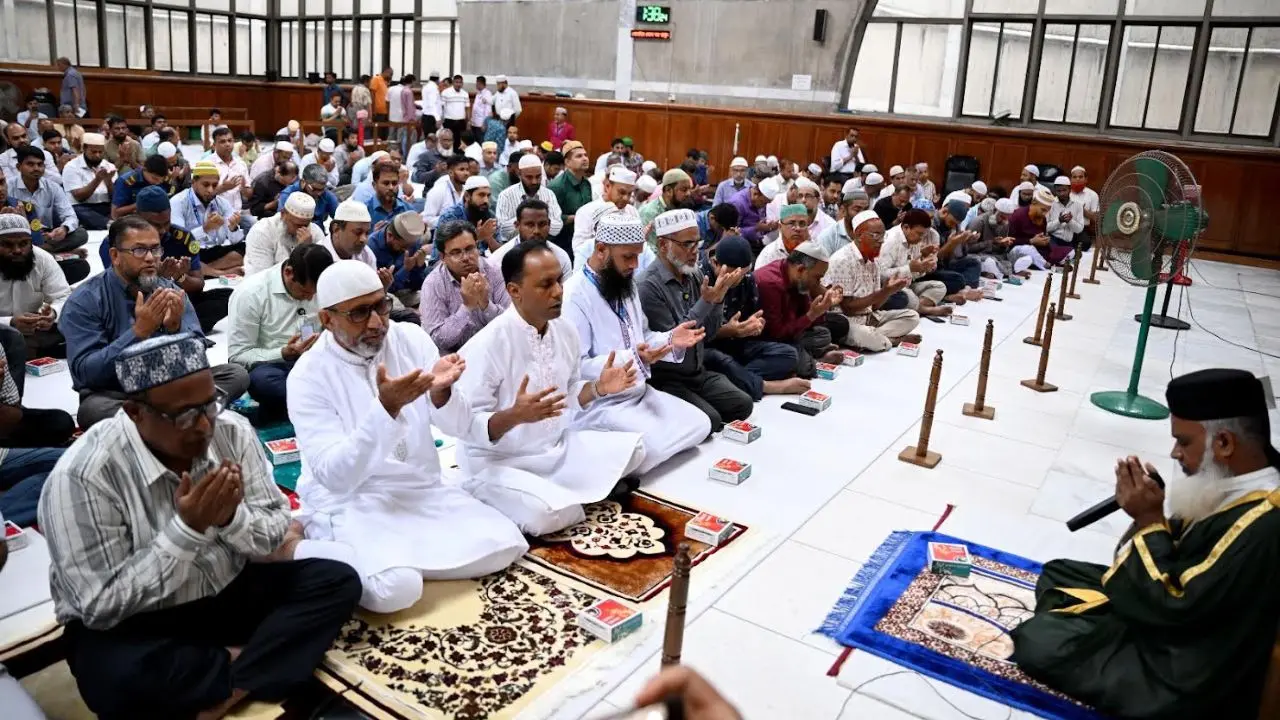 জুলাই গণঅভ্যুত্থানের শহীদদের স্মরণে সংসদে দোয়া মাহফিল