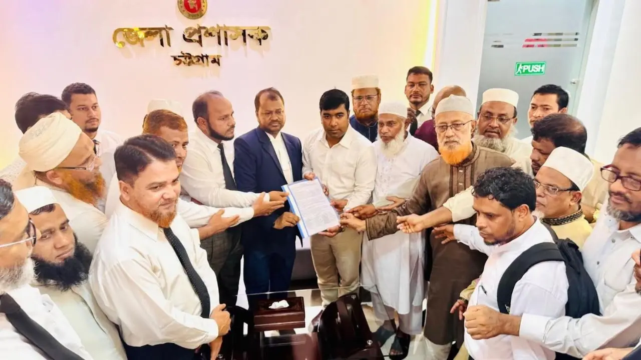 গ্যাস-বিদ্যুৎ সংকটের জবাব চেয়ে প্রধানমন্ত্রীর কাছে স্মারকলিপি ১১ দলের