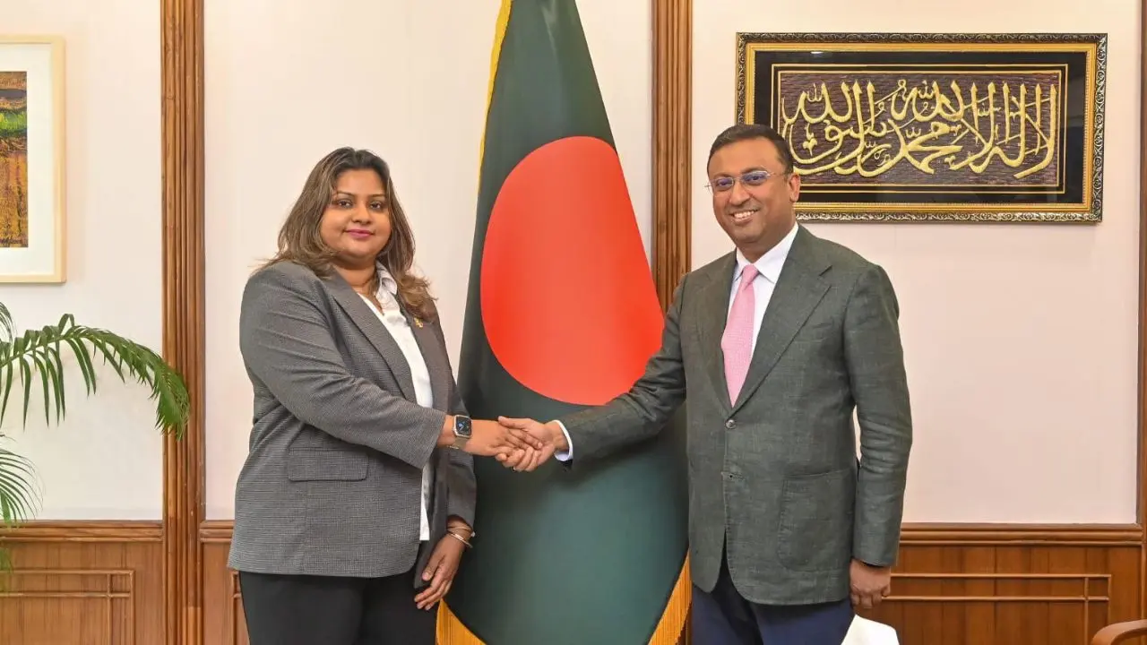 পররাষ্ট্র উপদেষ্টার সঙ্গে মালদ্বীপের হাইকমিশনারের সৌজন্য সাক্ষাৎ