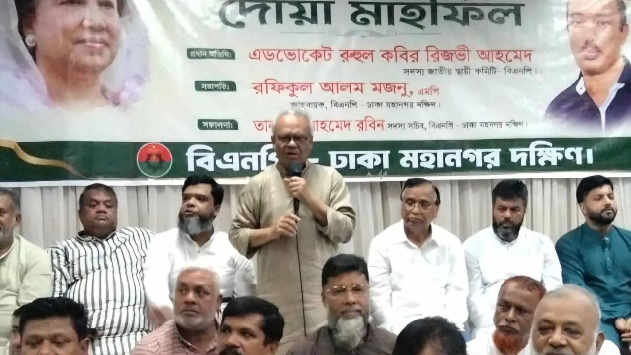 খালেদা জিয়ার দেখিয়ে দেওয়া গণতন্ত্রের পথেই বিএনপির পথচলা : রিজভী