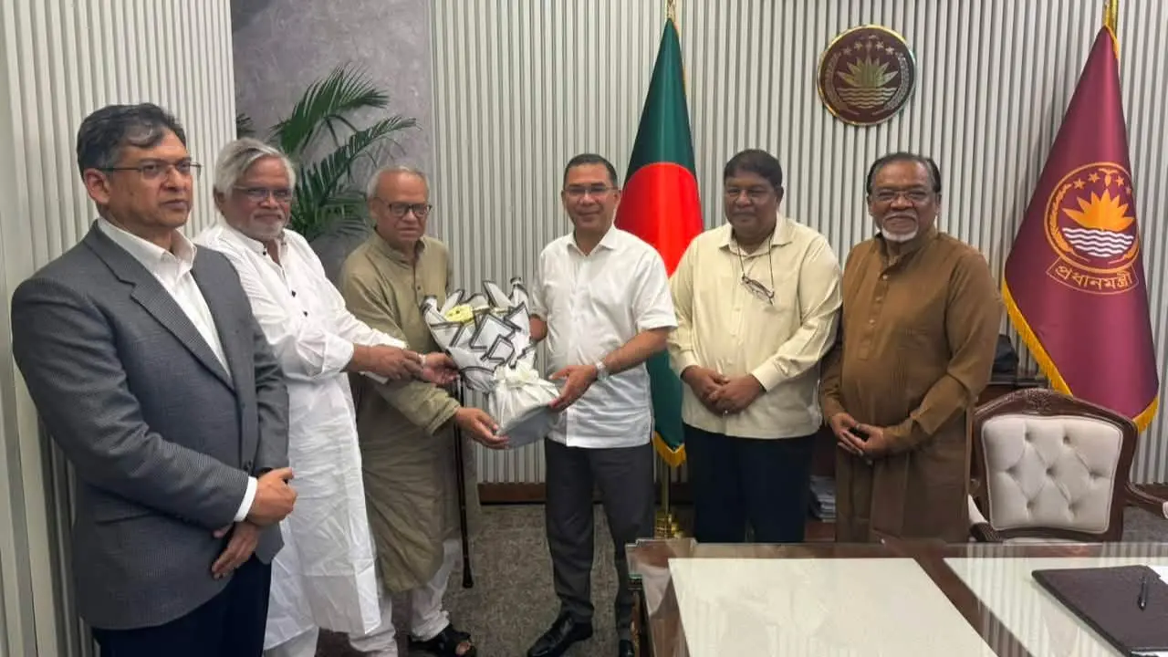 প্রধানমন্ত্রীর সঙ্গে বিএনপির নবনিযুক্ত স্থায়ী কমিটির ৪ সদস্যের সাক্ষাৎ