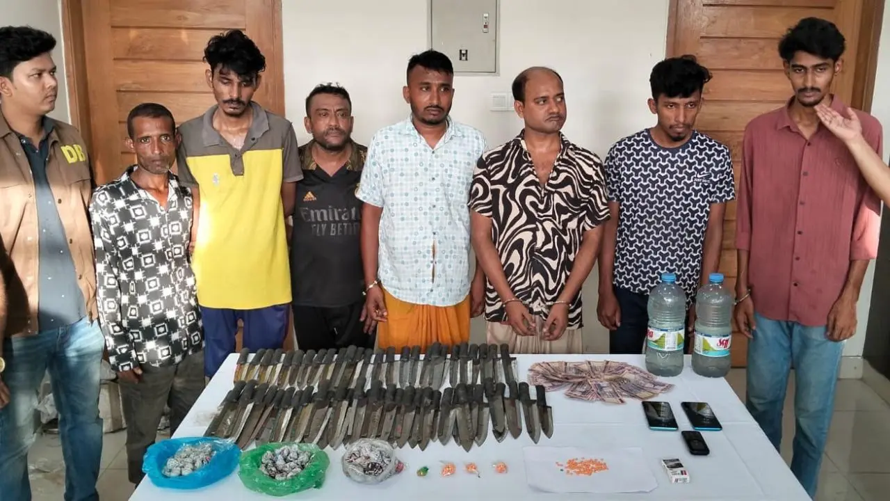 বাগেরহাটে যৌথ অভিযানে মাদক-জালটাকাসহ গ্রেপ্তার ১১