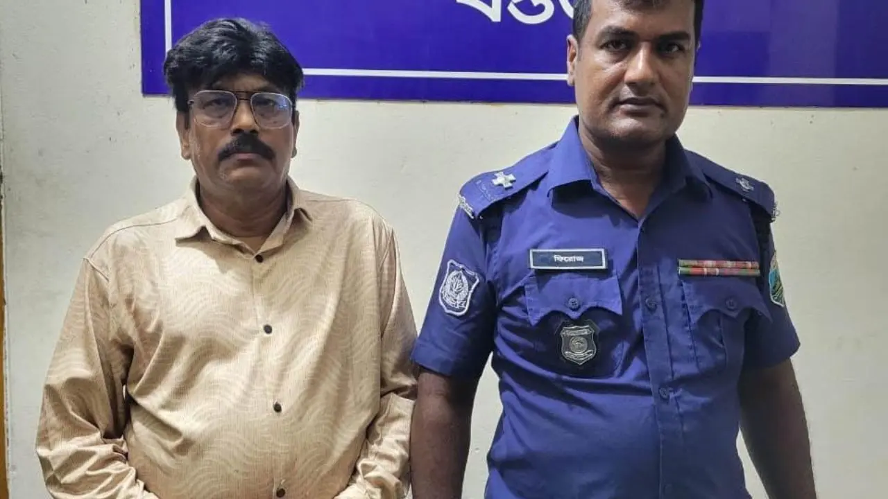 সনদ নেই তবুও লিখতেন ব্যবস্থাপত্র, ভুয়া চিকিৎসকের জেল-জরিমানা