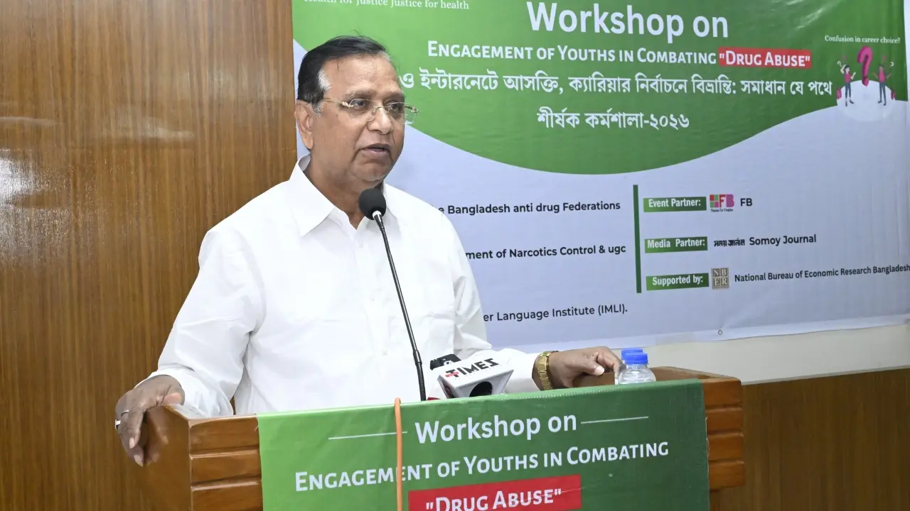 সমাজে পারিবারিক শাসন-জবাবদিহিতা অনেকটাই কমে গেছে : ডিএসসিসি প্রশাসক