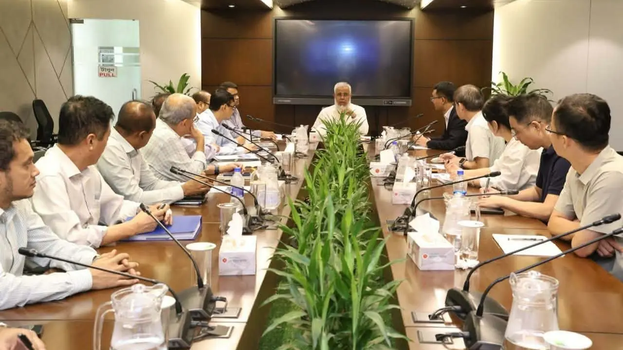 নির্ধারিত সময়ে ঢাকা-আশুলিয়া এক্সপ্রেসওয়ের কাজ শেষ করার নির্দেশ