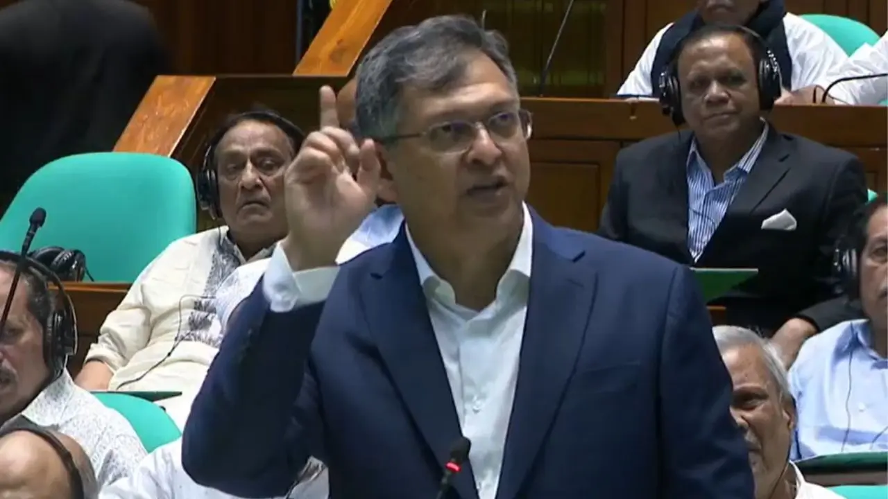 গত বছরের তুলনায় কমেছে খুন, ধর্ষণ ও মব সহিংসতা : সংসদে স্বরাষ্ট্রমন্ত্রী