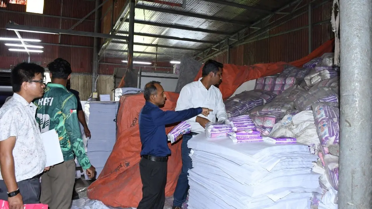 পটিয়ায় মেয়াদোত্তীর্ণ ডায়াপারের তারিখ বদলে বিক্রি, জরিমানা আড়াই লাখ