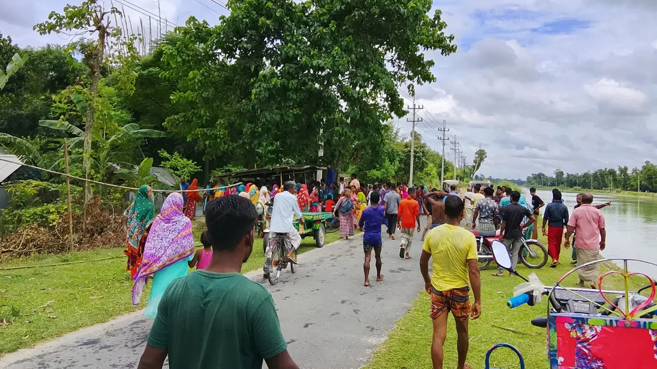 নীলফামারীতে পৃথক দুর্ঘটনায় শিশুসহ ৩ জনের মৃত্যু