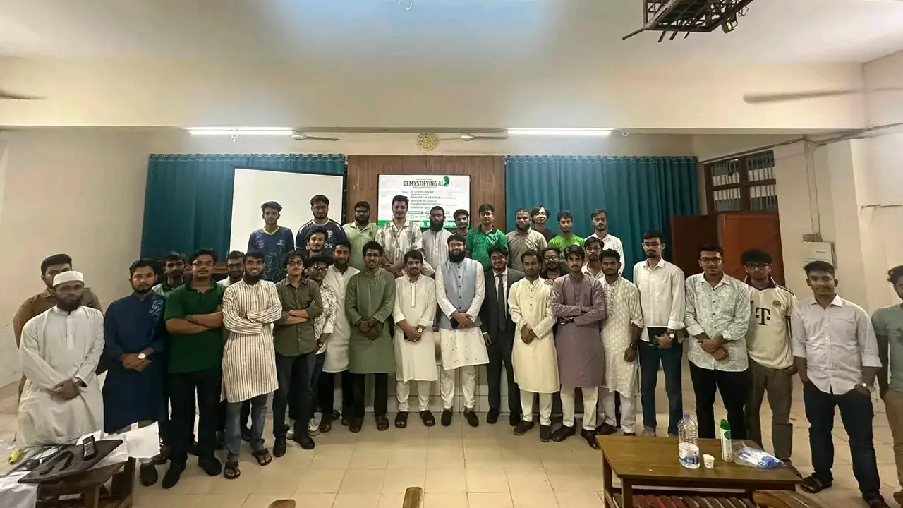 ঢাবিতে জাতীয় ছাত্রশক্তির উদ্যোগে এআই কর্মশালা