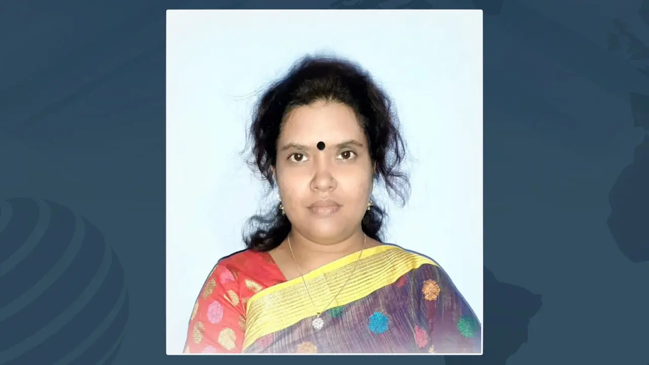 ঘুষ না দিলে হয়রানি, বরাদ্দ আটকে দেওয়ার অভিযোগ শিক্ষা কর্মকর্তার বিরুদ্ধে