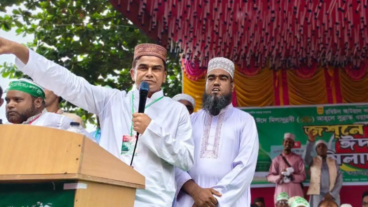 মাজার বা ধর্মীয় স্থান ভাঙচুর করতে দেওয়া হবে না : প্রতিমন্ত্রী ফরহাদ