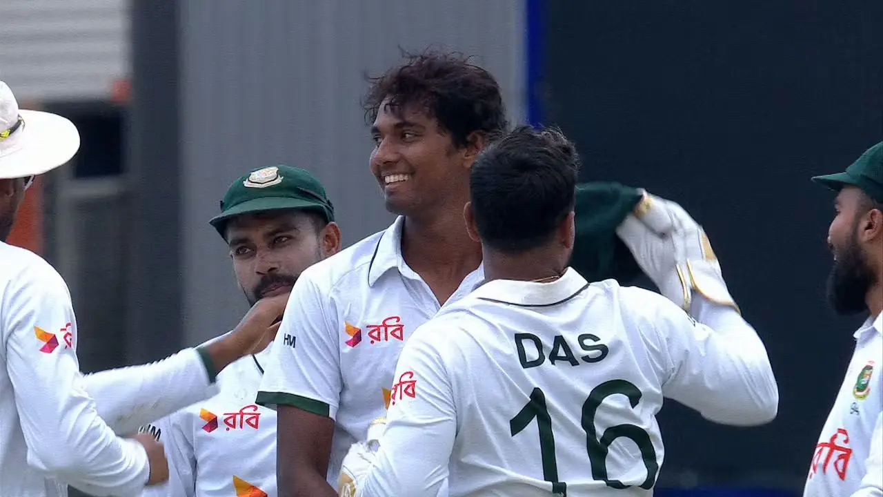হাসানের ৯ উইকেট