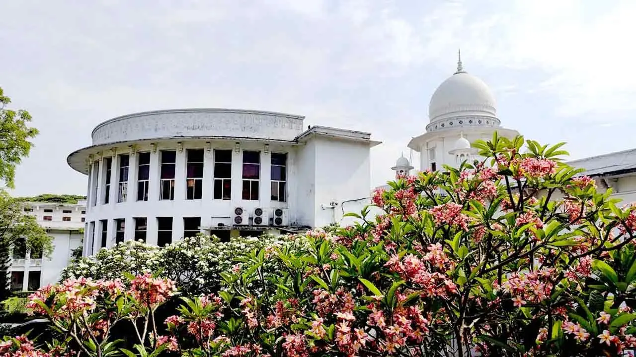 সাভারের এমপির স্ত্রীকে কলেজের সভাপতি নিয়োগ : হাইকোর্টে স্থগিত