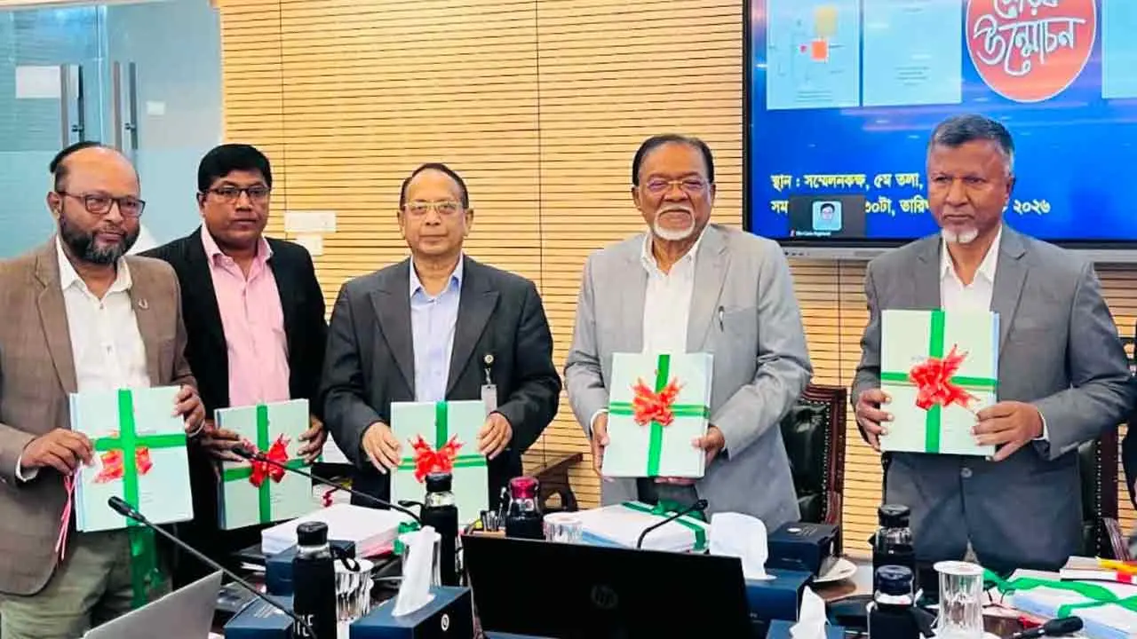 এডিপিভুক্ত প্রকল্প নির্ধারিত সময়ে বাস্তবায়নের নির্দেশ জনপ্রশাসন উপদেষ্টা