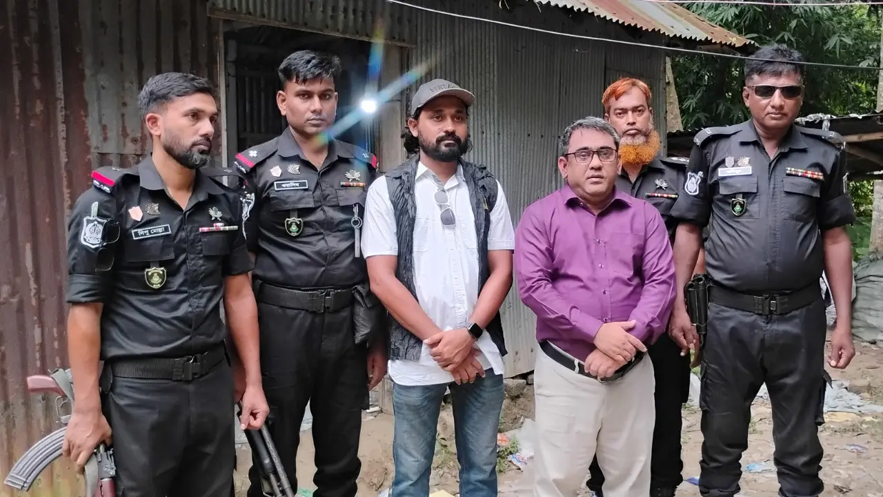 অবৈধভাবে টয়লেট্রিজ পণ্য উৎপাদন ও বাজারজাত করায় ১ লাখ টাকা জরিমানা