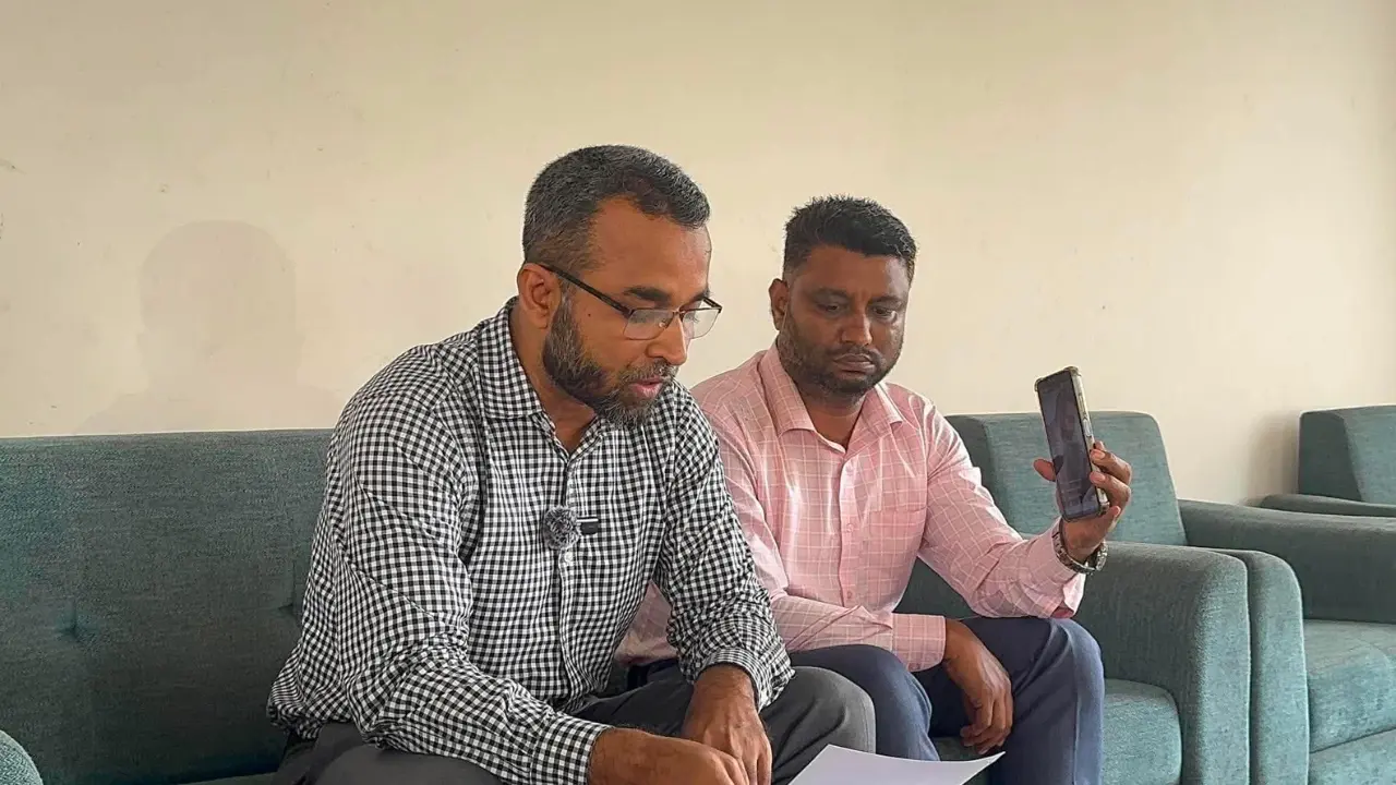 অনিয়মিত ছাত্ররা রাজনীতি নয়, অ্যালামনাই অ্যাসোসিয়েশন করুন