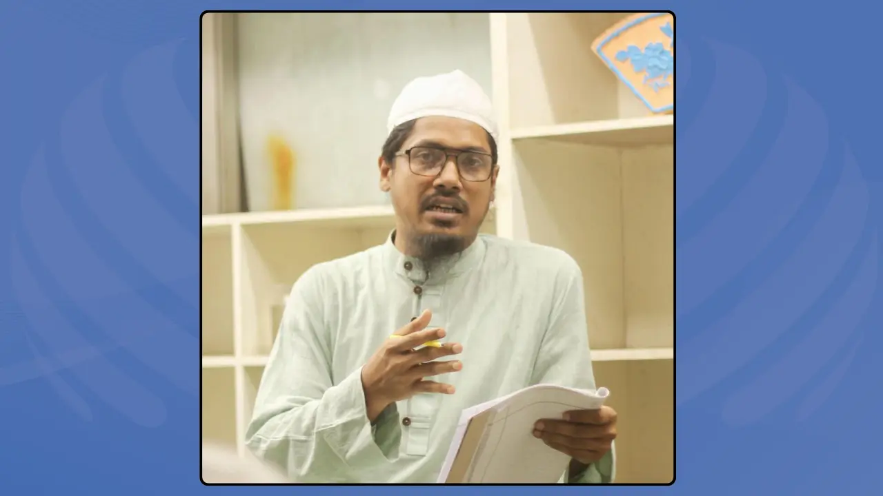 জুমার নামাজেও টিয়ারশেল-ছররা ছোড়ে পুলিশ, ছত্রভঙ্গ হন মুসল্লিরা