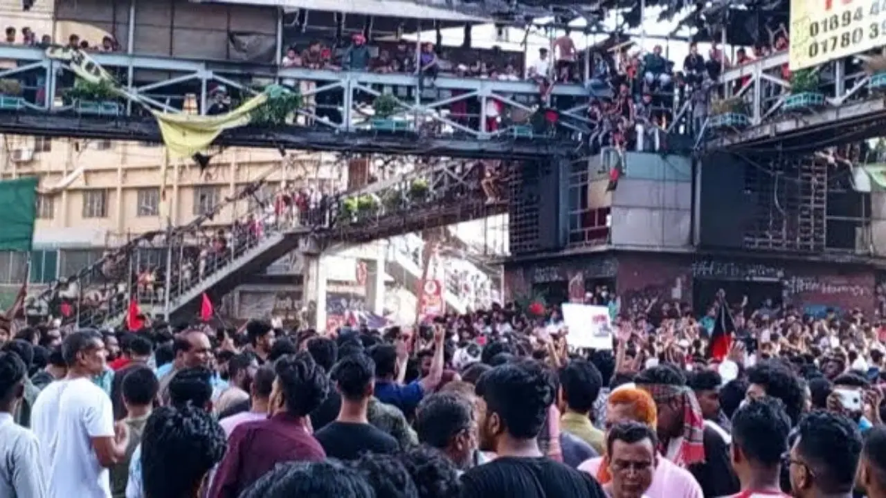 ‘জ্ঞান ফিরতেই দেখি টি-শার্টে লেগে আছে সিয়ামের মগজ-রক্ত’