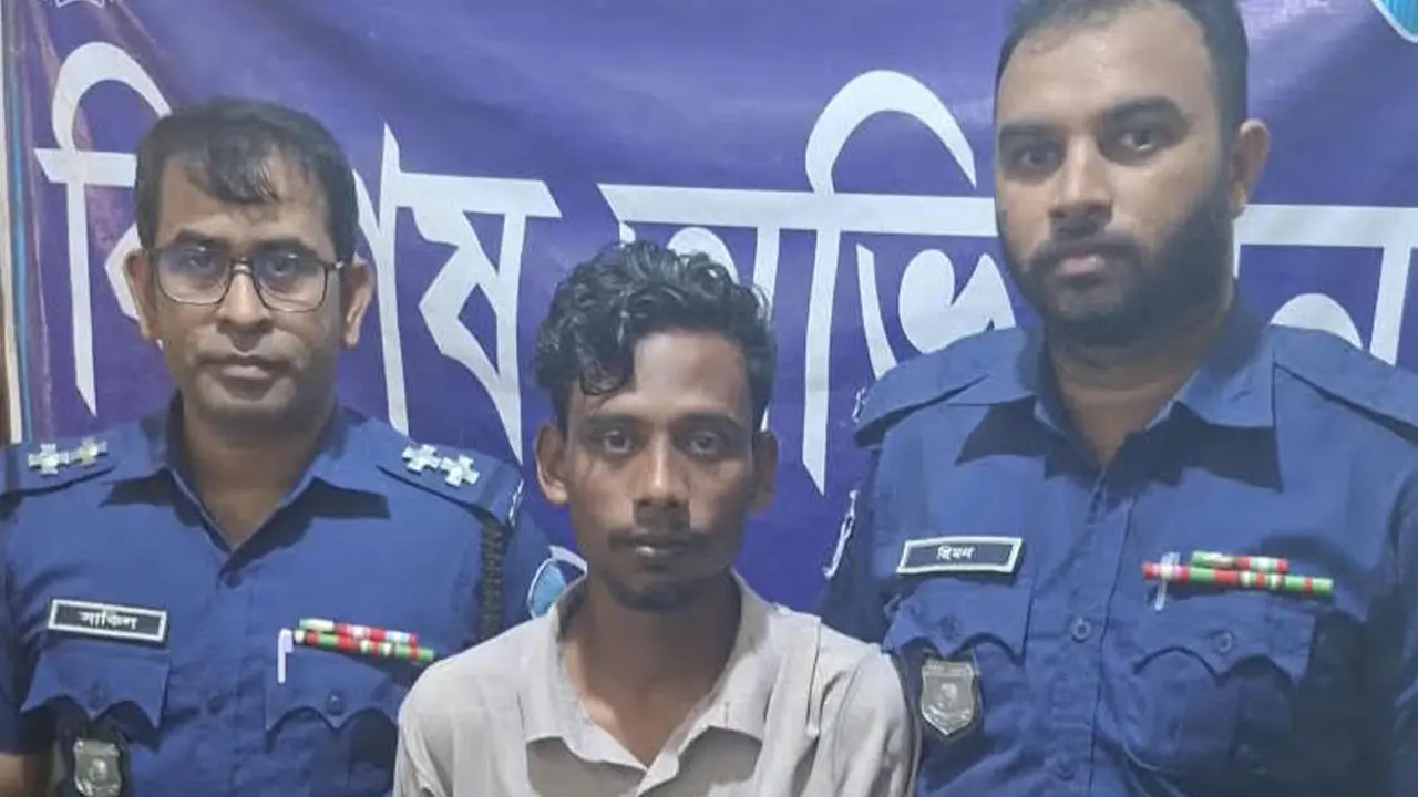 খাগড়াছড়ি কারাগারের দেয়াল টপকে পালানো আসামি ১০ মাস পর গ্রেপ্তার