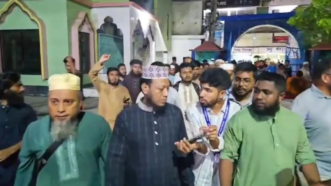 কুষ্টিয়ায় এমপি আমির হামজার ওপর হামলার ঘটনায় থানায় এজাহার দায়ের