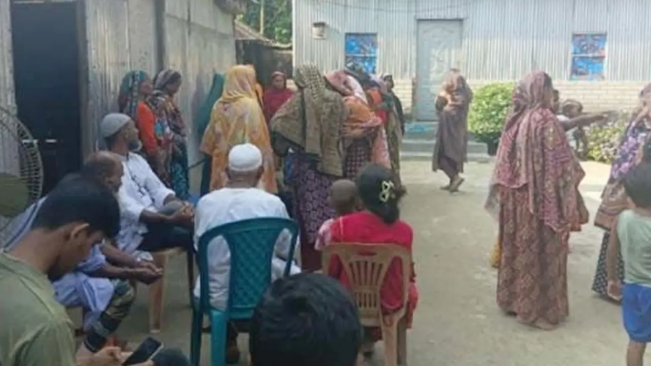 বাড়ির সামনে বিদ্যুৎস্পৃষ্টে প্রাণ গেল শিক্ষার্থীর