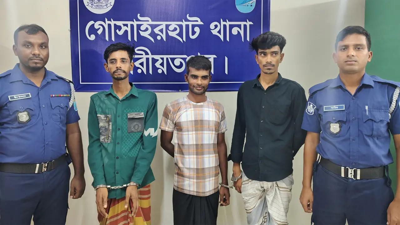 কোস্টগার্ড-পুলিশের অভিযানে ছয় মাদকসেবী আটক