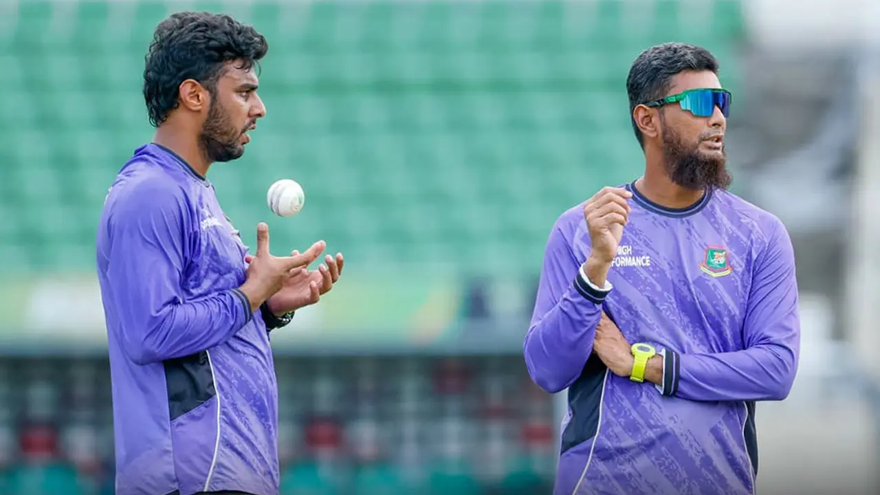 ক্রিকেটারদের যে কৌশলে খেলতে বলেছিলেন মেন্টর মাহমুদউল্লাহ