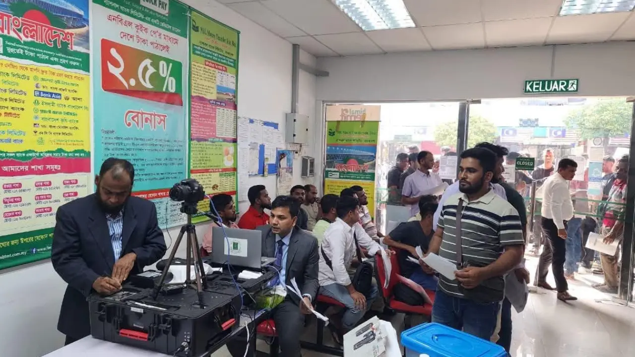 মালয়েশিয়ায় দূতাবাসের ভ্রাম্যমান সেবা পেলেন ৬ শতাধিক প্রবাসী