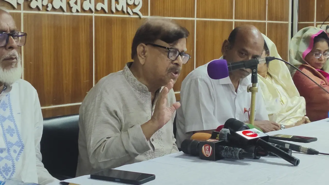 বক্তৃতা দিয়ে বিদ্যুৎ সংকটের সমাধান হবে না : মান্না