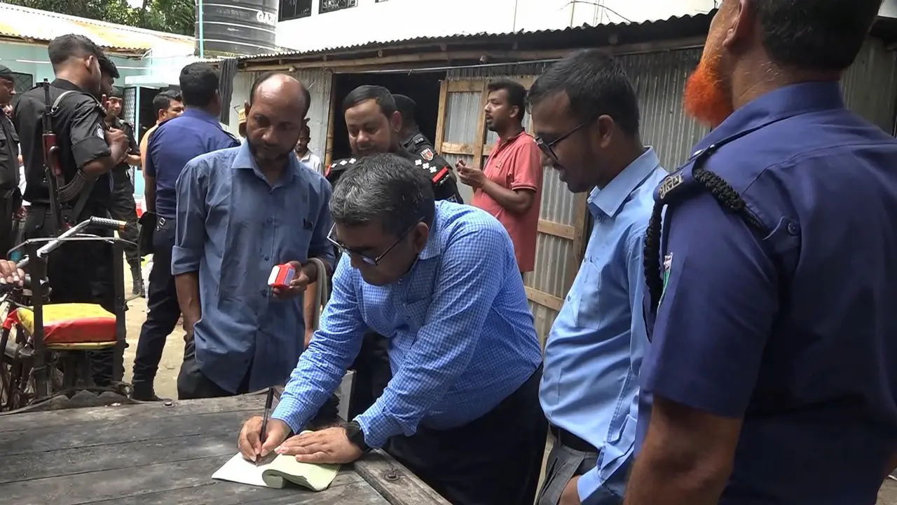 মেহেরপুরে তিন প্রতিষ্ঠানকে ৭০ হাজার টাকা জরিমানা