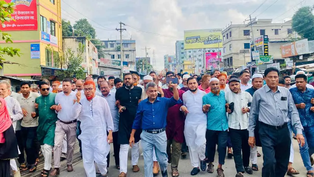 প্রধানমন্ত্রীর সফর ঘিরে ফটিকছড়িতে স্বাগত মিছিল