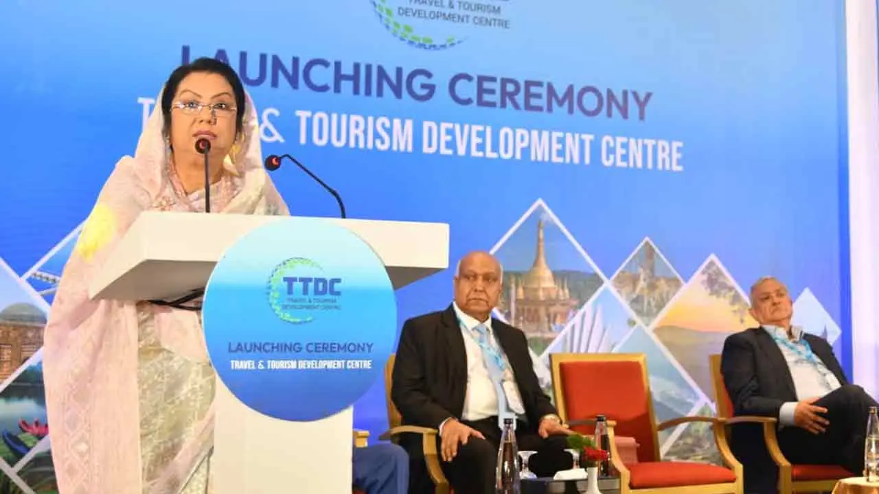 জিডিপিতে পর্যটন খাতের অবদান ৬-৭ শতাংশে উন্নীত করতে চাই : মন্ত্রী