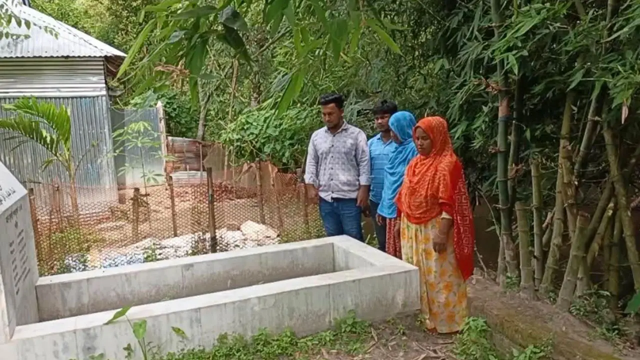 ‘আমার ছেলে আর ফিরবে না, খুনিদের বিচার দেখতে চাই’