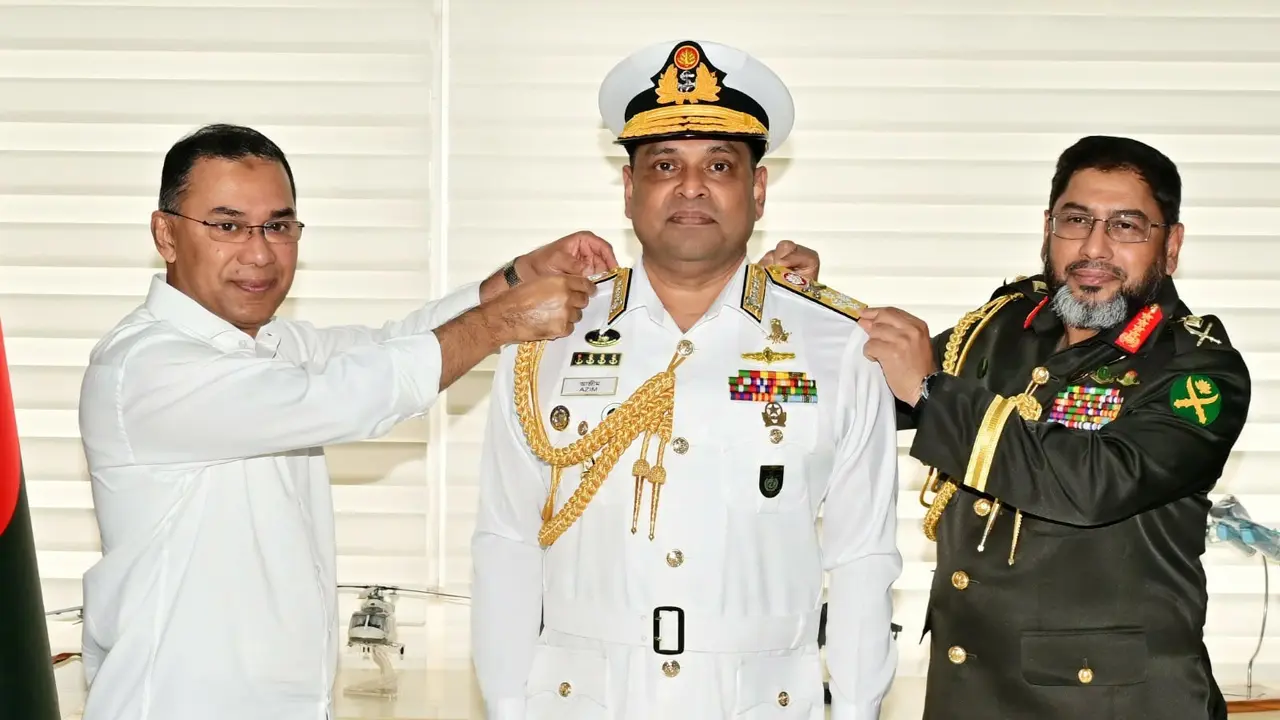 অ্যাডমিরাল পদে পদোন্নতি পেলেন নৌবাহিনী প্রধান খোন্দকার মিসবাহ উল আজীম