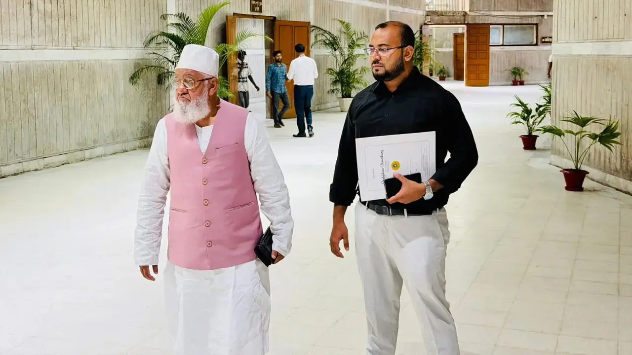জামায়াত এমপি শাহজাহান চৌধুরীর পিএসের বিরুদ্ধে চাঁদাবাজি মামলা