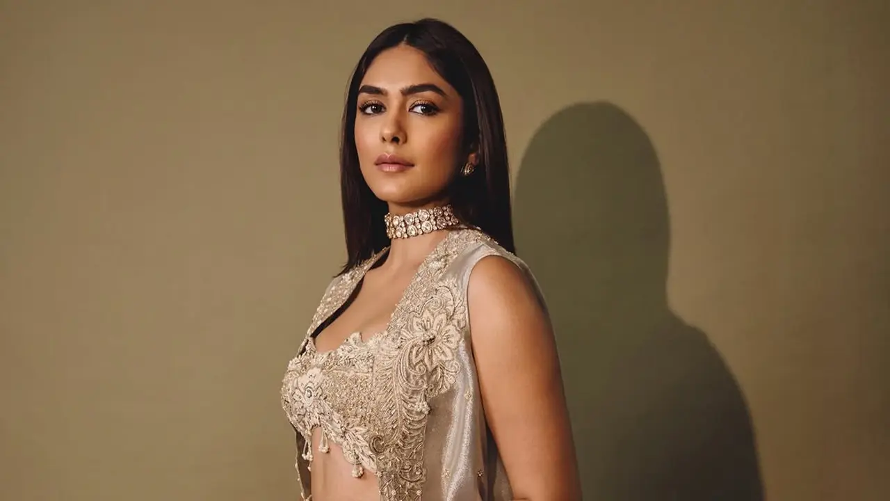 বিকৃত ভিডিও নিয়ে ক্ষুব্ধ ম্রুণাল ঠাকুর যা বললেন