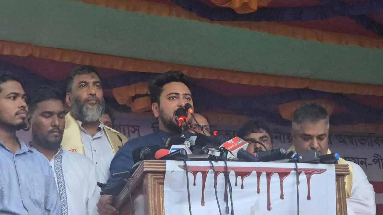 সংস্কার বাস্তবায়ন না হলে সরকারকে ক্ষমতায় থাকতে দেব না : নাহিদ ইসলাম