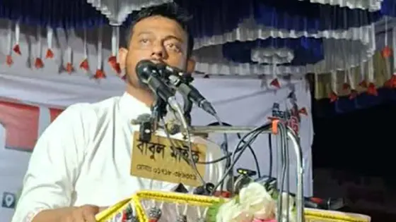 ‘ওই গদি আপনার না, এই গদি আমাদের, বাংলাদেশের জনগণের’
