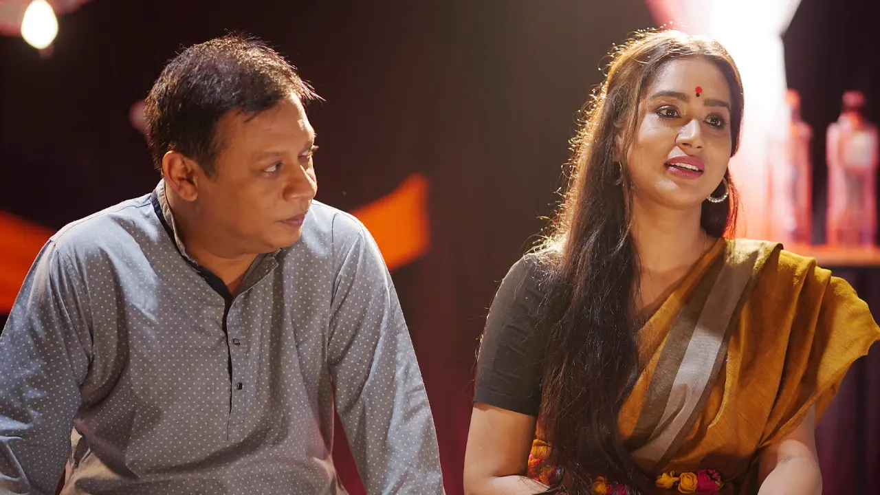 কাল থেকে মম-দিনারদের ‘চাওয়া পাওয়া’