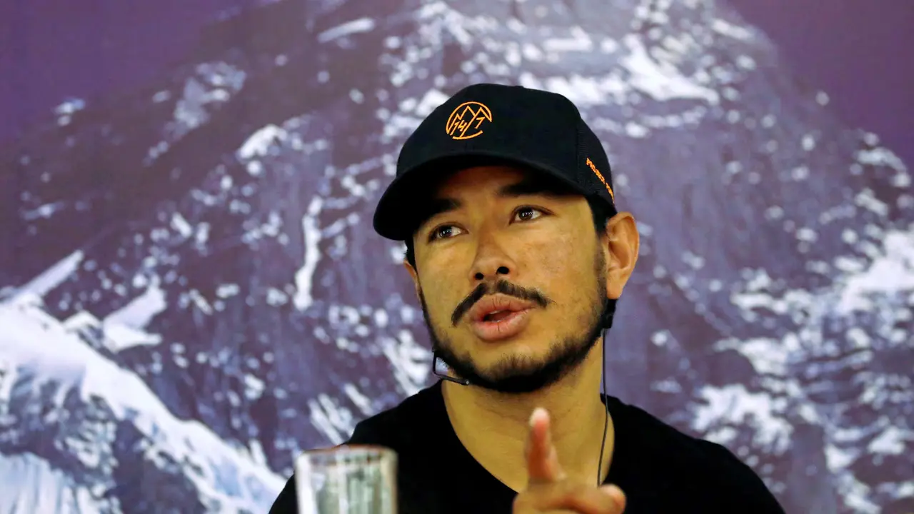 পাকিস্তানে তুষারধসে প্রখ্যাত পর্বতারোহী নির্মল পুরজাসহ নিহত ১০