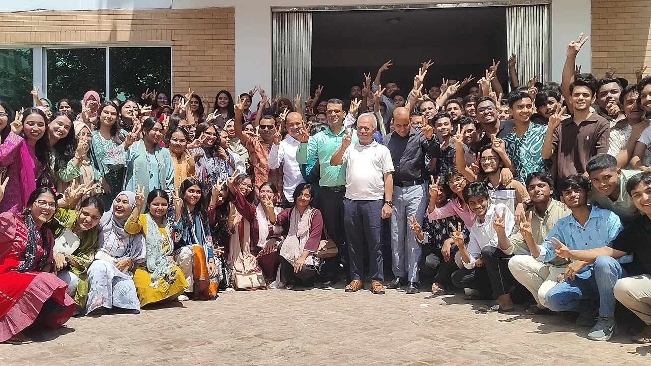 নাছিমা কাদির মোল্লা হাই স্কুলের ৩৮২ শিক্ষার্থীর সবাই পেল জিপিএ-৫