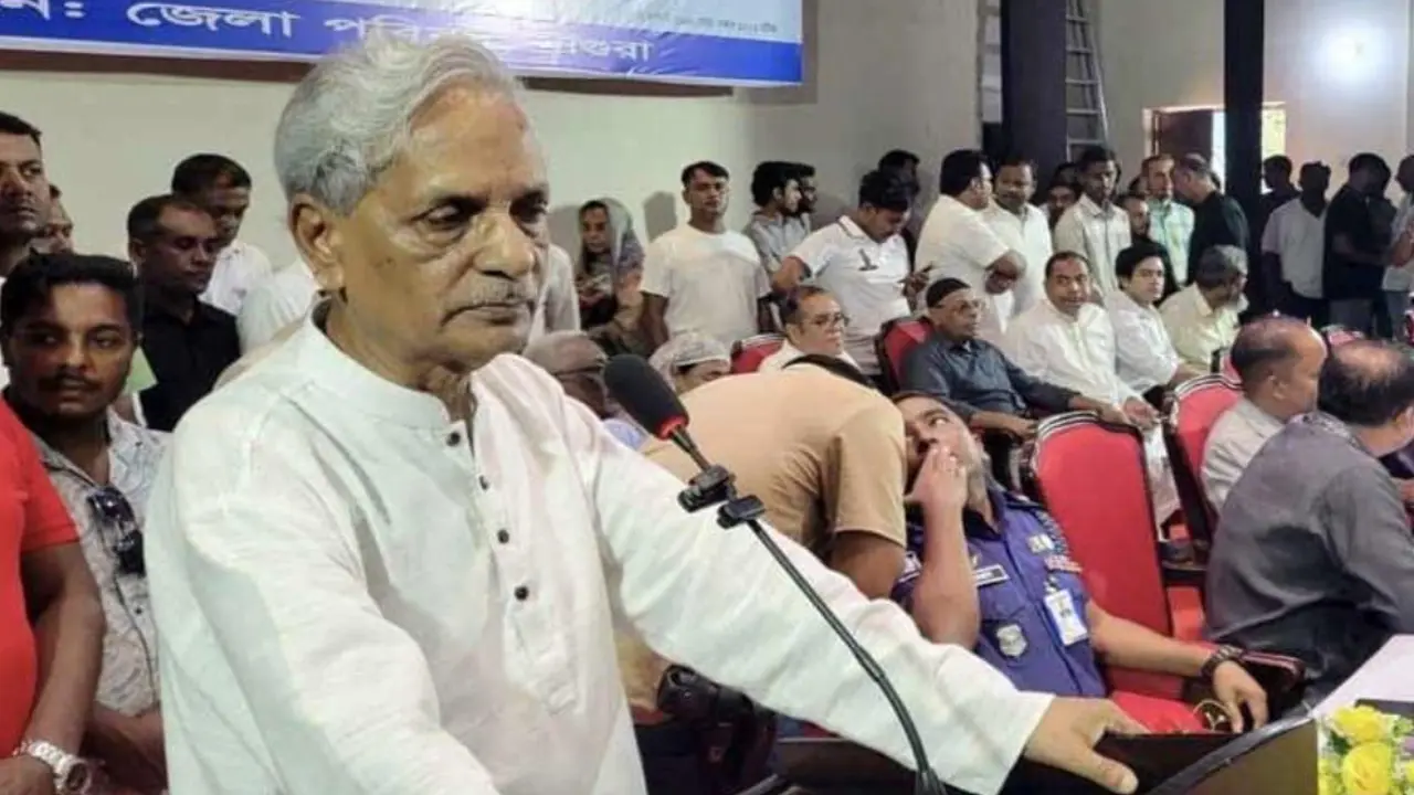 সরকারি কাজে বাধা দিলে পরিচয় বিবেচনা করা হবে না : সংস্কৃতিমন্ত্রী