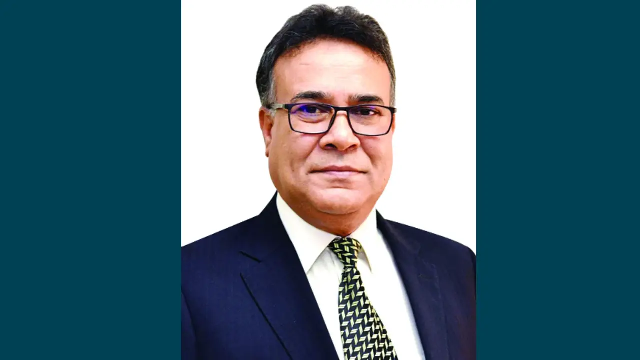 ‘২৫ কোটি বৃক্ষরোপণ’ কর্মসূচির পরামর্শক পুলে জাতীয় বিশ্ববিদ্যালয়ের ভিসি
