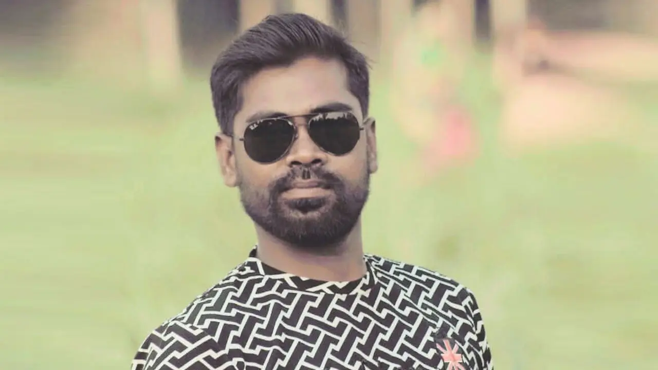 থানার সামনে পুলিশের কাছ থেকে ছিনিয়ে নেওয়া হলো যুবলীগ নেতাকে