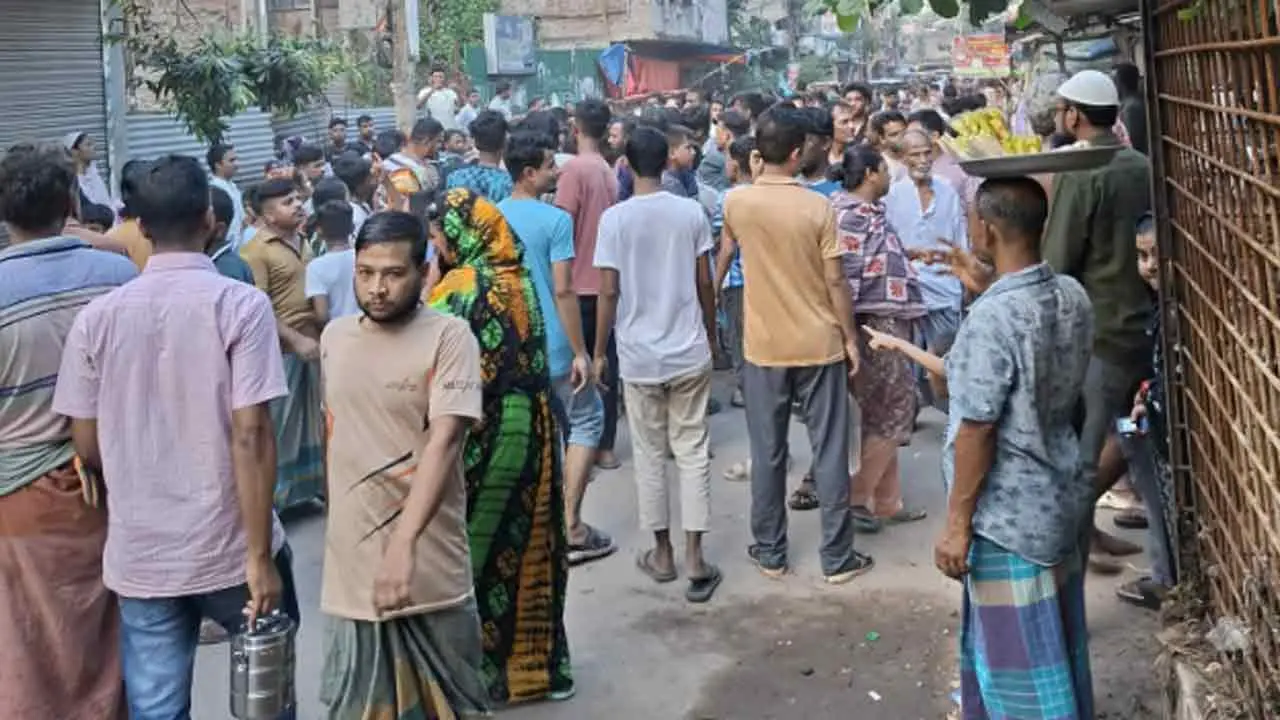 মৃতদেহের গোসলঘর নির্মাণ নিয়ে পল্লবীতে দুই পক্ষের সংঘর্ষ