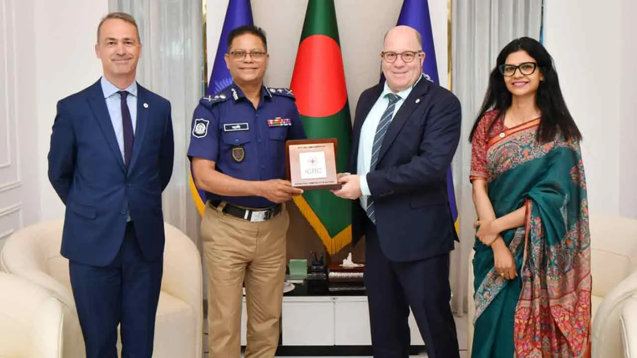 রোহিঙ্গা ক্যাম্পে পুলিশের ভূমিকার প্রশংসা করল আইসিআরসি